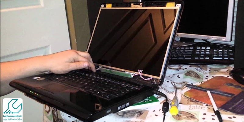 تعمیر و تعویض ال سی دی لپ تاپ های توشیبا